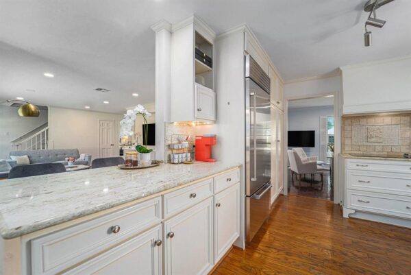 14730 Carolcrest Drive  Houston 77079 Harris - Image 11