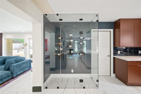 14919 Woodthorpe Lane  Houston 77079 Harris - Image 11