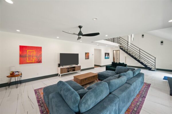 14919 Woodthorpe Lane  Houston 77079 Harris - Image 13