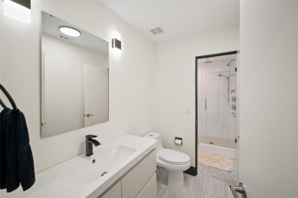 14919 Woodthorpe Lane  Houston 77079 Harris - Image 24