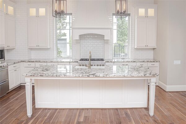 1530 Cunningham Parc Lane  Houston 77055 Harris - Image 2