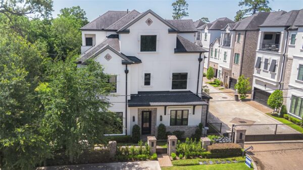 1530 Cunningham Parc Lane  Houston 77055 Harris - Image 27