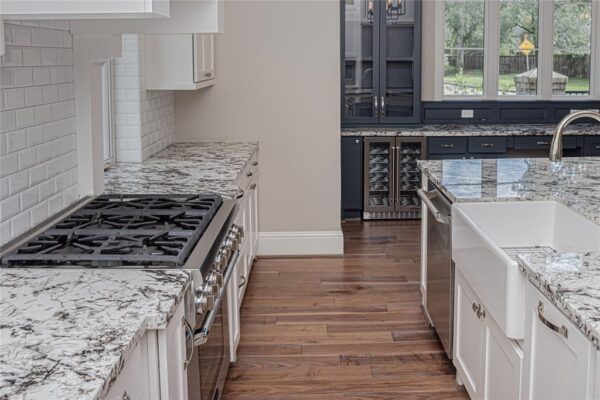 1530 Cunningham Parc Lane  Houston 77055 Harris - Image 4