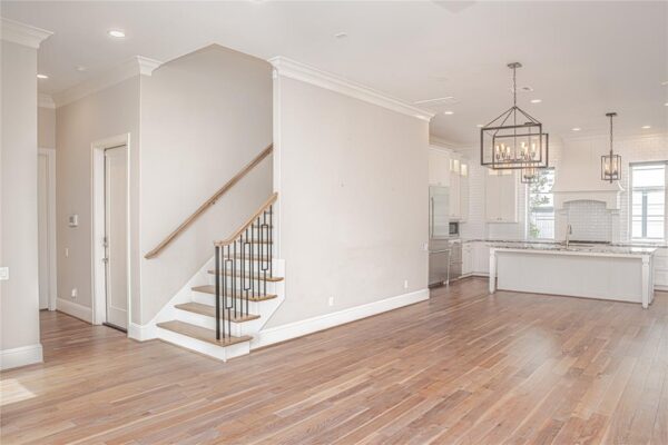 1530 Cunningham Parc Lane  Houston 77055 Harris - Image 8