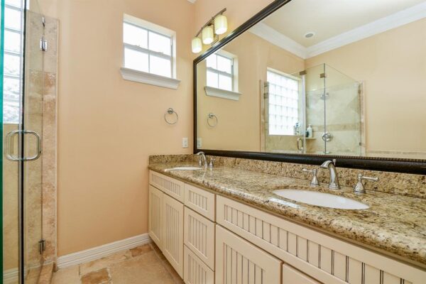 1620 Bingham Street  Houston 77007 Harris - Image 21