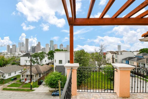 1620 Bingham Street  Houston 77007 Harris - Image 5