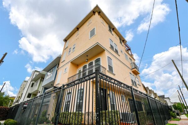 1620-Bingham-Street--Houston-77007-Harris_img-45