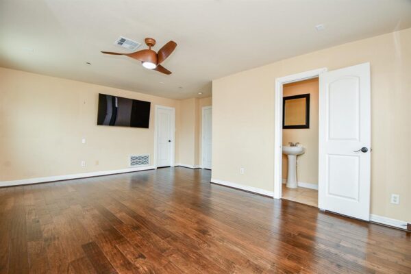 1620 Bingham Street  Houston 77007 Harris - Image 7