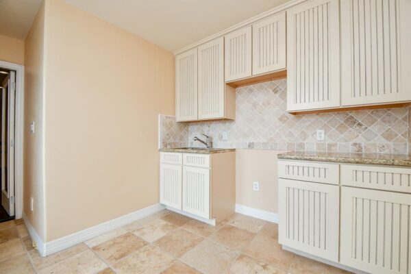 1620 Bingham Street  Houston 77007 Harris - Image 10