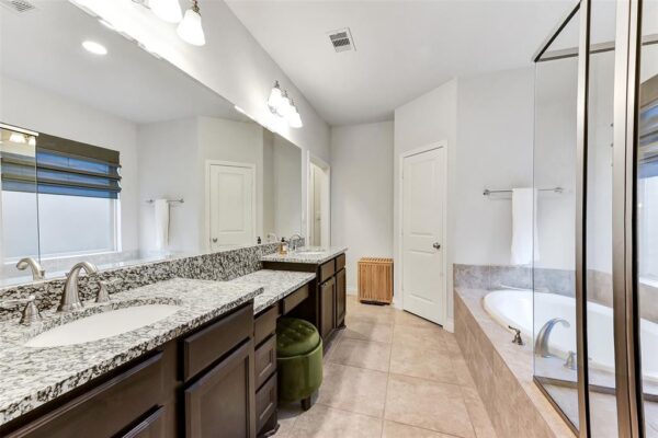 1706 Hewitt Drive  Houston 77018 Harris - Image 17