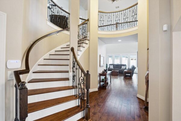 1718 Wakefield Drive  Houston 77018 Harris - Image 3
