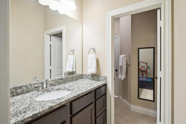1718 Wakefield Drive  Houston 77018 Harris - Image 31