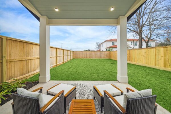 1720 Huge Oaks Street  Houston 77055 Harris - Image 11