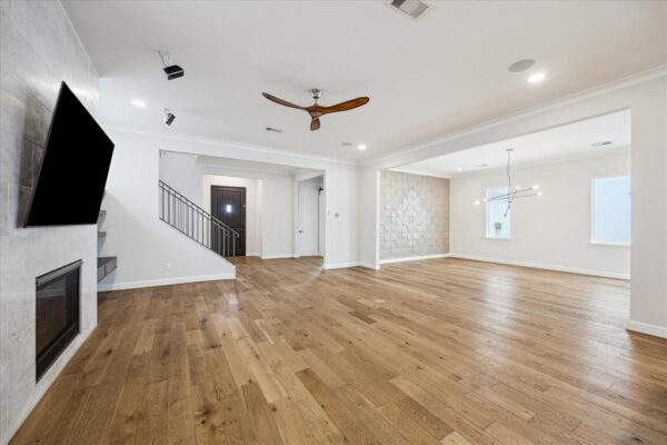 1724 Maravilla Drive  Houston 77055 Harris - Image 10