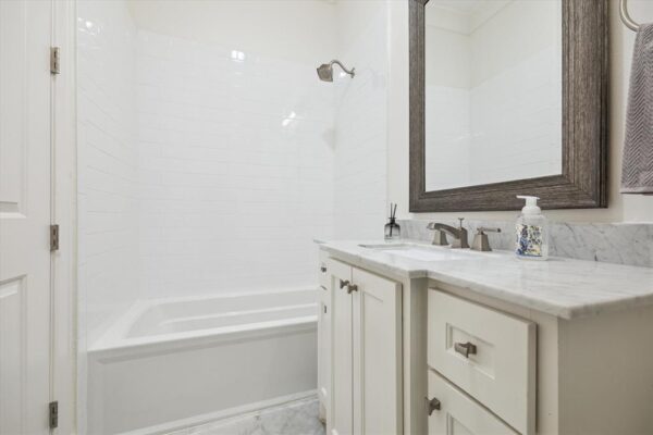 1729 Wakefield Drive  Houston 77018 Harris - Image 16
