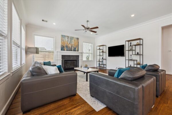 1729 Wakefield Drive  Houston 77018 Harris - Image 7