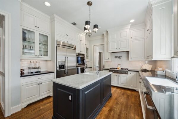1730 Hewitt Drive  Houston 77018 Harris - Image 10
