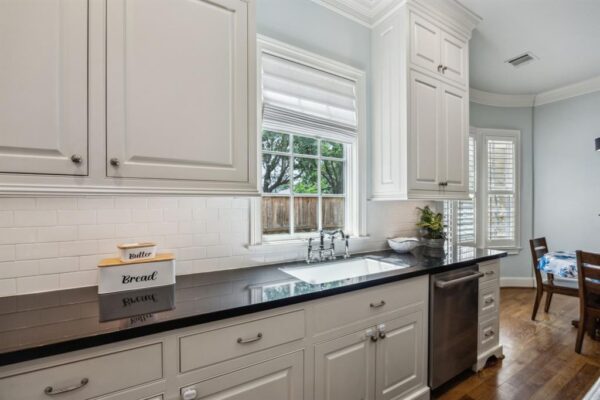 1730 Hewitt Drive  Houston 77018 Harris - Image 12