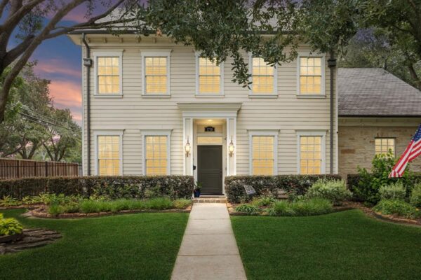 1730 Hewitt Drive  Houston 77018 Harris - Image 2