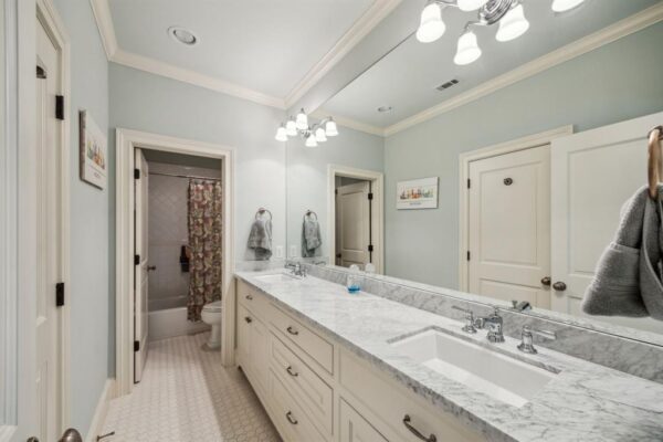 1730 Hewitt Drive  Houston 77018 Harris - Image 28