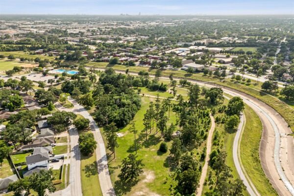 1730 Hewitt Drive  Houston 77018 Harris - Image 36