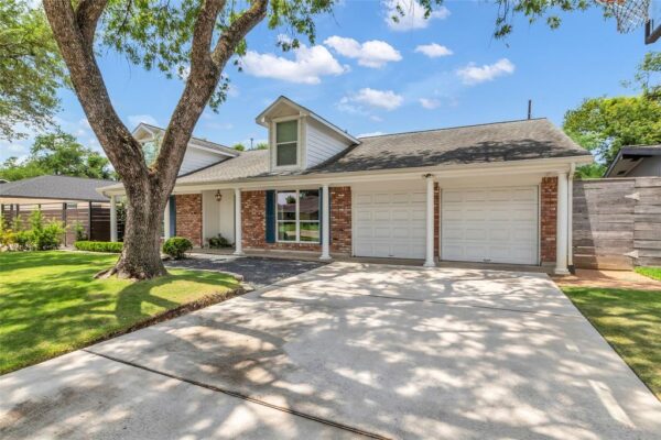 1819 Mill Creek Drive  Houston 77008 Harris - Image 2