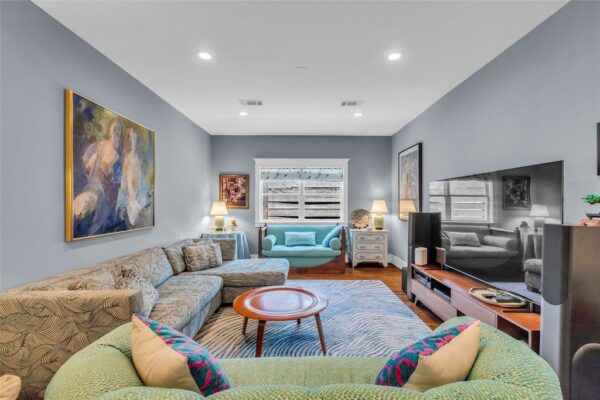 1819 Mill Creek Drive  Houston 77008 Harris - Image 9