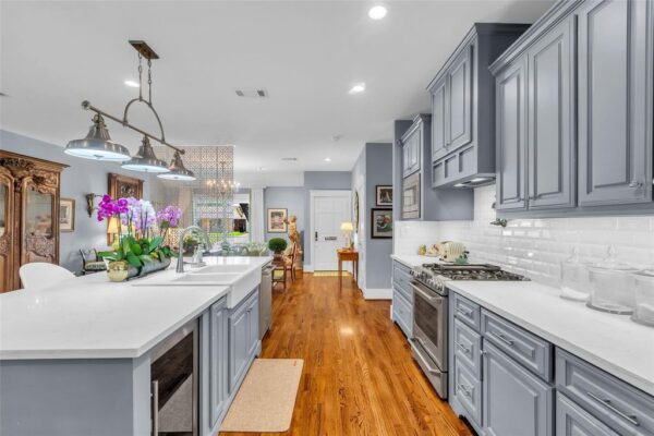 1819 Mill Creek Drive  Houston 77008 Harris - Image 18
