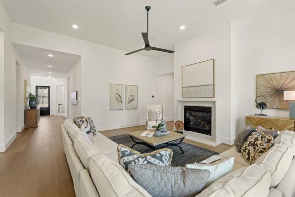 1827 Chantilly Lane  Houston 77018 Harris - Image 13