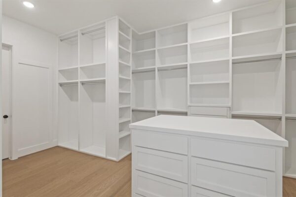 1827 Chantilly Lane  Houston 77018 Harris - Image 23
