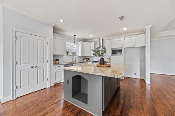 1835 Cheshire Lane  Houston 77018 Harris - Image 10