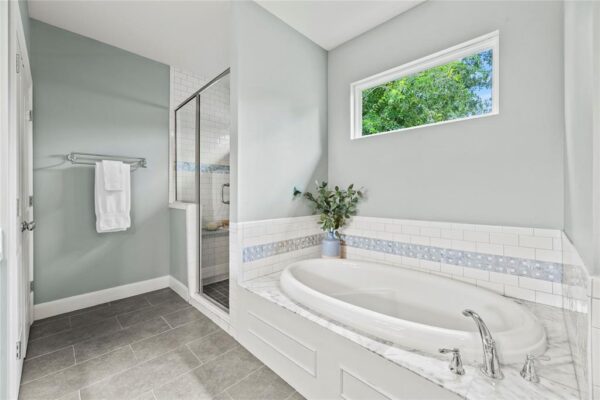 1835 Cheshire Lane  Houston 77018 Harris - Image 16