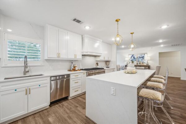 1904 Chimney Rock Road  Houston 77056 Harris - Image 11