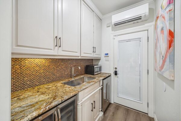 1904 Chimney Rock Road  Houston 77056 Harris - Image 26