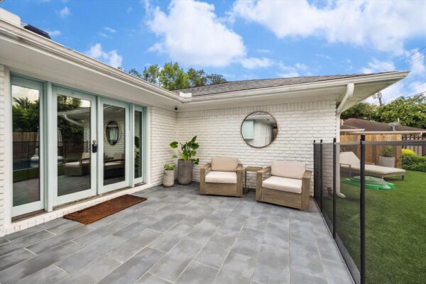 1904 Chimney Rock Road  Houston 77056 Harris - Image 28