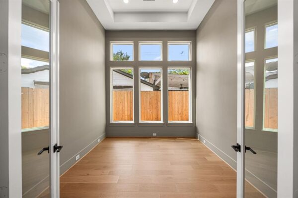 1905 Norcrest Drive  Houston 77055 Harris - Image 4