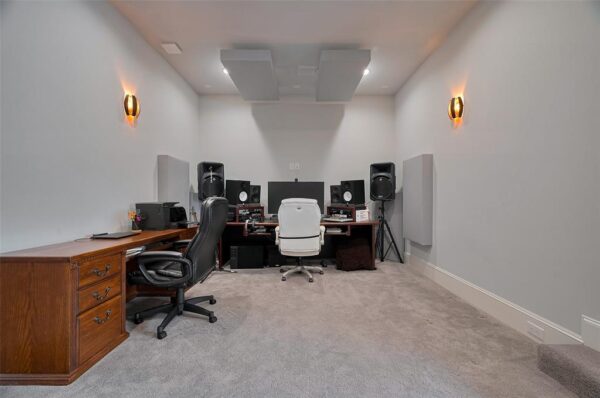 1906 Althea Drive  Houston 77018 Harris - Image 39