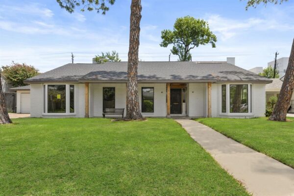 1911-Briarmead-Drive--Houston-77057-Harris_img-1