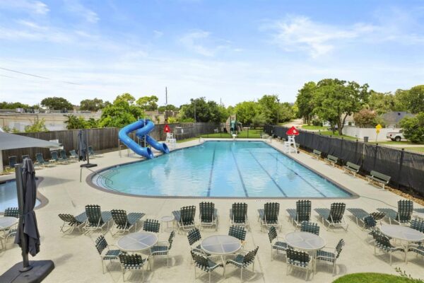 1911 Briarmead Drive  Houston 77057 Harris - Image 2