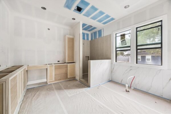 2019 Saxon Drive  Houston 77018 Harris - Image 11