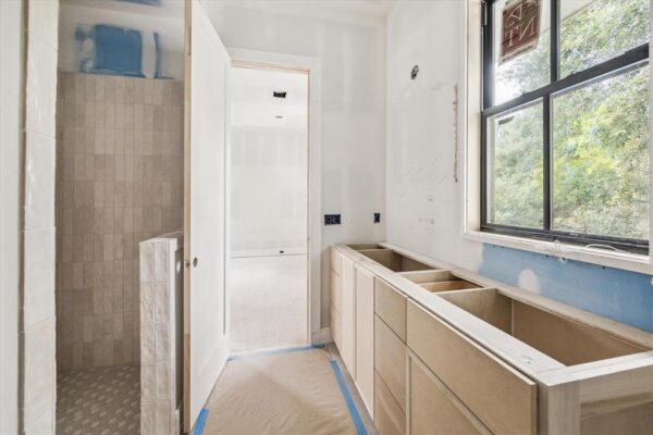 2019 Saxon Drive  Houston 77018 Harris - Image 12