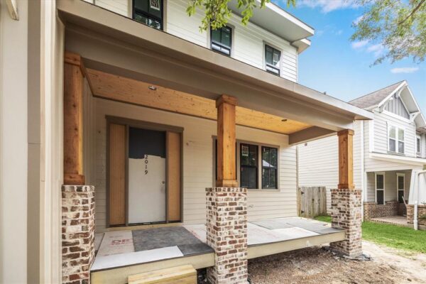 2019 Saxon Drive  Houston 77018 Harris - Image 2