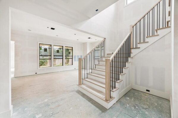 2019 Saxon Drive  Houston 77018 Harris - Image 4