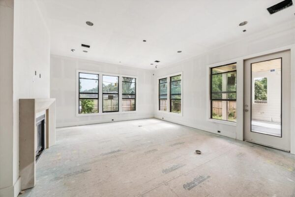 2019 Saxon Drive  Houston 77018 Harris - Image 5