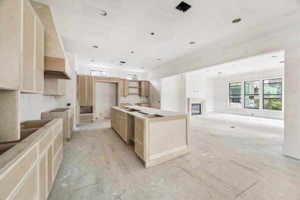 2019 Saxon Drive  Houston 77018 Harris - Image 8