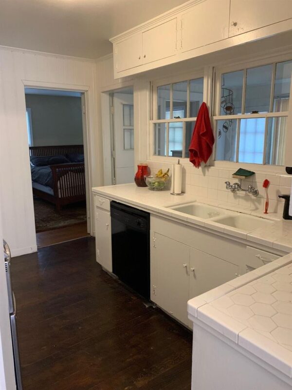 2061 Southgate Boulevard  Houston 77030 Harris - Image 8