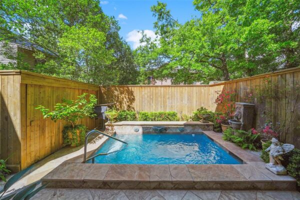 2112 McDuffie Street  Houston 77019 Harris - Image 2