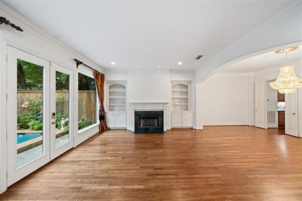 2112 McDuffie Street  Houston 77019 Harris - Image 14