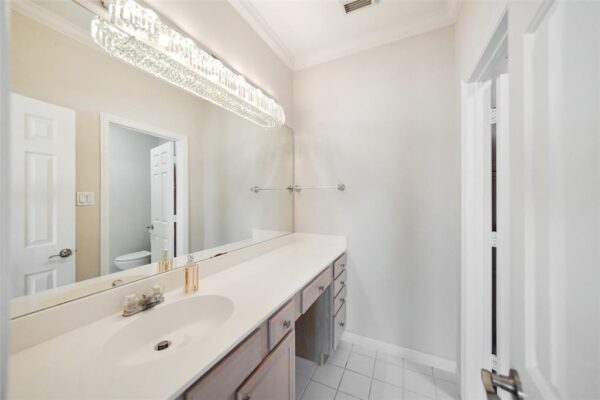 2112 McDuffie Street  Houston 77019 Harris - Image 22