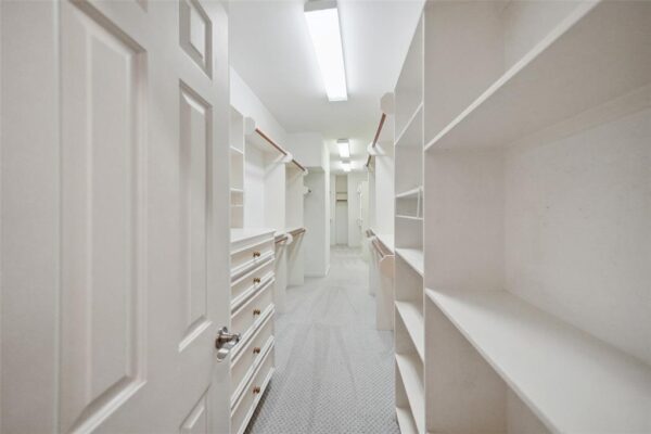 2112 McDuffie Street  Houston 77019 Harris - Image 26